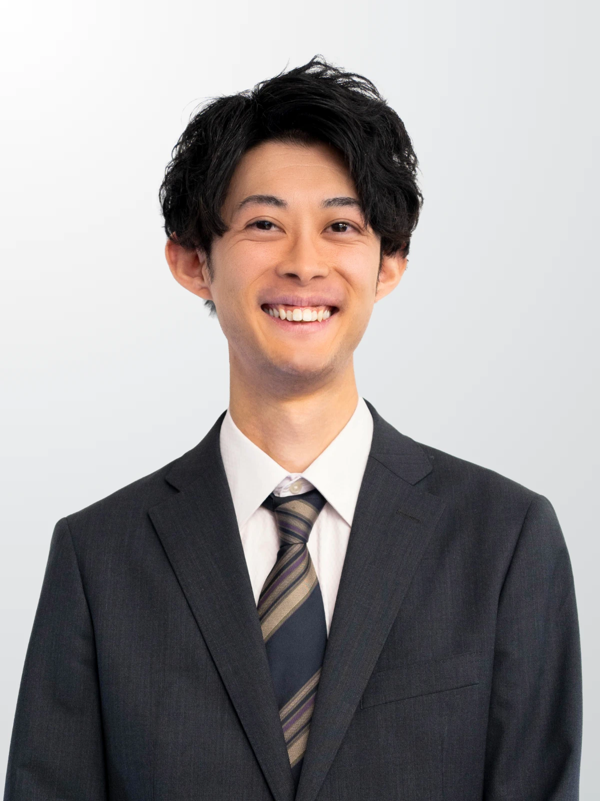 法人営業部 2023年入社 男性社員